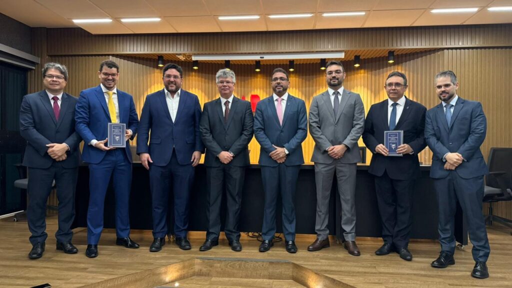 Procuradoria Geral do Estado do Piauí - PGE-PI lança 1ª edição da Revista Jurídica e celebra marco histórico para a Advocacia Pública